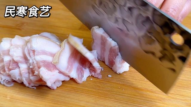 蘿蔔和豆腐搭配，好吃到您不想停筷子，鮮香入味，做一鍋吃不夠，【民寒食藝】，#蘿蔔豆腐 料理，#蘿蔔豆腐 食譜，#蘿蔔豆腐 的做法，#chinesefood，#美食，#food，#蘿蔔豆腐海鮮菇湯