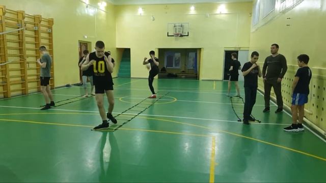Эфир N6 Комбинации Руки + Ноги на Координационной лестнице