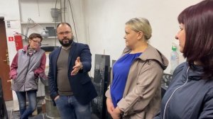 Портрет на памятнике из гранита. Особенности изготовления и работы с фотографией.