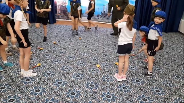 23 февраля смотреть онлайн