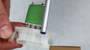 RENAULT Duster резистор отопителя Luzar LFR0991