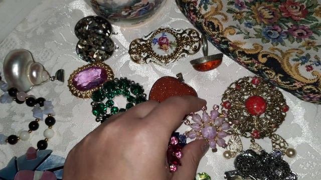 Новинки прекрасная винтажная бижутерия