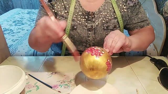 Украшаю золотой Ёлочный шар. ГРОЗДЬЯ КАЛИНЫ. смотреть онлайн
