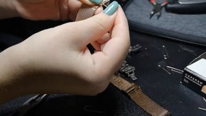 РЕМЕШОК SWATCH SKIN Как поменять и чем заменить штырек в домашних условиях