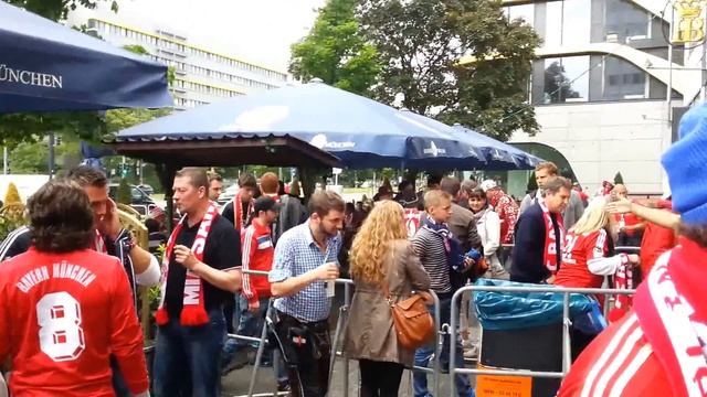 Hofbräuhaus Berlin Biergarten 01.06.2013 смотреть онлайн