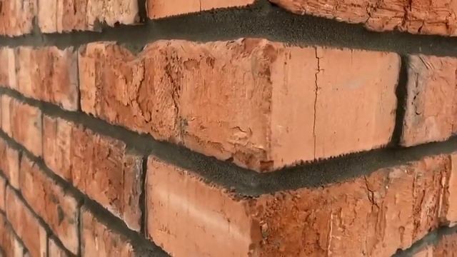 #6 Делаем из обычного кирпича Клинкер. Строительство одноэтажного дома #кирпич #кладкакирпича