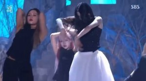 Le sserafim’s Iconic intro with Opera Yunjin and Ballet Kazuha @SBS Gayo Daejun 2022