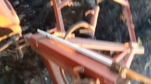 весенняя пахота 4-х корпусным плугом на Т-25