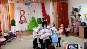 Танец поварят. Средняя группа