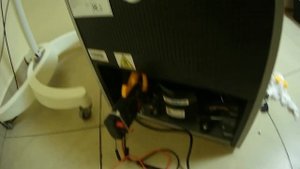 Ремонт офисного холодильника Midea. Щелкает, не включается.