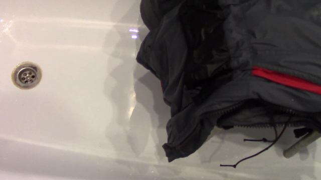 Чем стирать и пропитывать мембрану? Как стирать мембранную одежду? смотреть онлайн