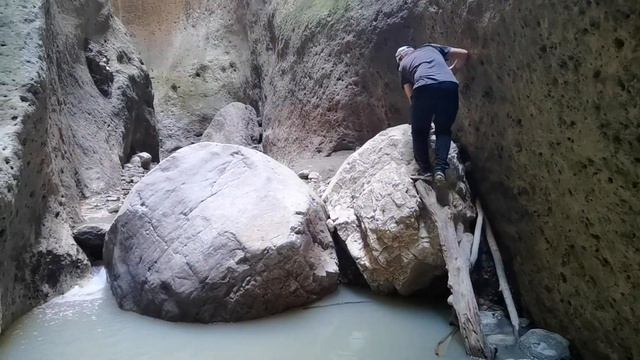 Дагестан Карадахская теснина Салтинский водопад. смотреть онлайн