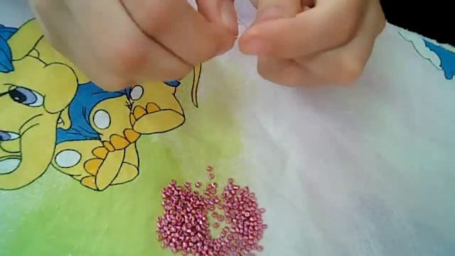 Как плести браслетик крестиком . Двумя рядами. ❦ как кружки ❦ смотреть онлайн