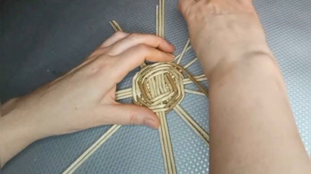 Этажерка 4-х ярусная #изгазетныхтрубочек.