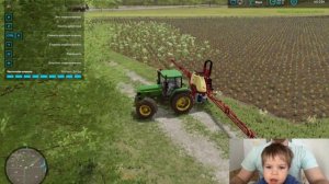 Илья играет в Farming Simulator 22. Обрабатываем поле, арендуем красную Бибику, ругаем овец и кур.