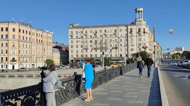 Малый Каменный мост - Кинотеатр Ударник - Болотная набережная - Кадашёвская набережная #Moscow