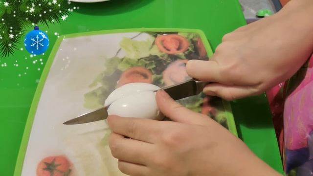 Новогодний салат Часы смотреть онлайн