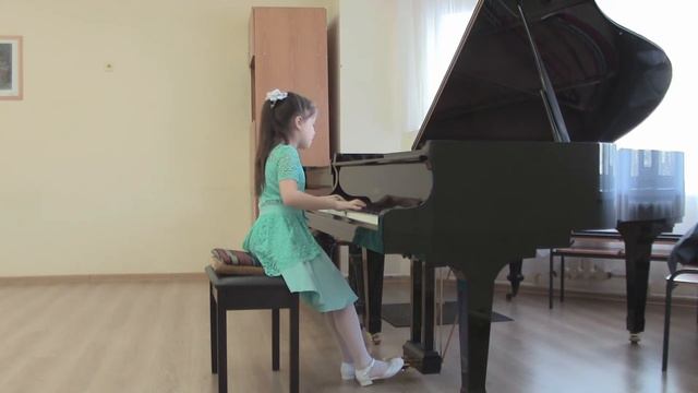 Звягинцева Маша 9 лет. Ф.Шопен. Ноктюрн до#-минор смотреть онлайн