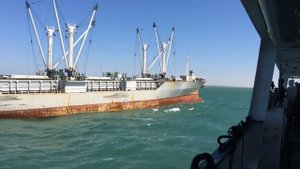 Выгрузка в море , Швартовка