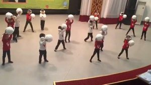 Танец "снежный ком"