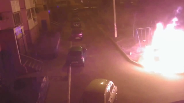 ПОДЖОГ АВТОМОБИЛЯ BMW X 6 АСТРАХАНЬ.