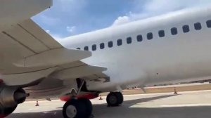 Boeing 737-800 с регистрационным номером 9H-TJF при посадке в аэропорту Гази Паша в Алании