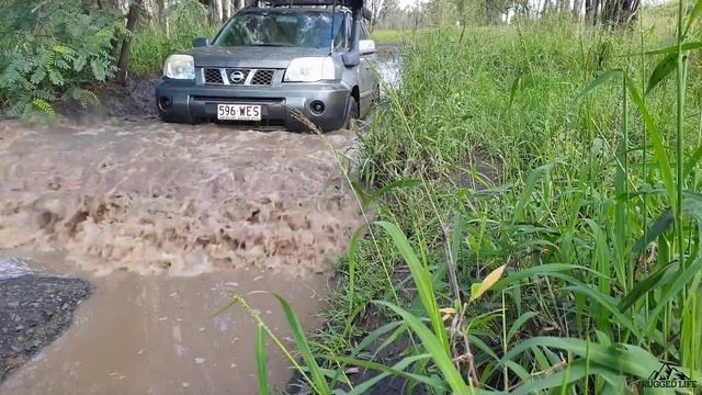 ULTIMATE Nissan X-trail off-road compilation! Most capable small SUV? 2007 T30 2.5L petrol full Aut смотреть онлайн