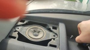 Замена штатных динамиков в Scion Xb на DL Audio Barracuda 100