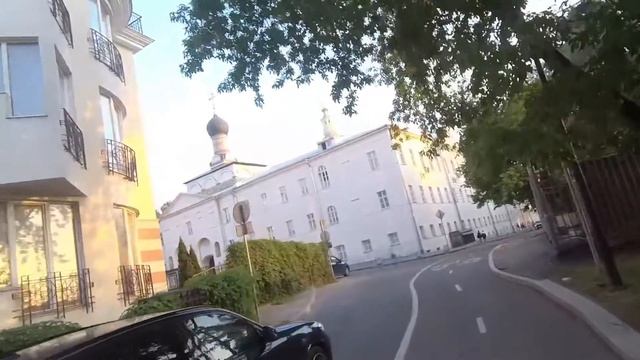 Прогулка на электросамокате по парку Горького смотреть онлайн