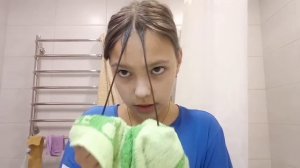 /Крашу волосы перекисью/сижу дома и болею/