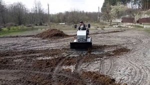 Самодельный минитрактор переломка в работе (сезон 2020 ч.1)
