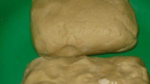 Песочное кольцо с орехами