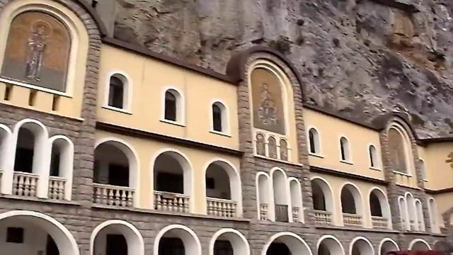 Vasilije Sveti † Manastir Ostrog † Manastir - Put OSTROGA 2006 - Василије Острошки @GOLIPIKSELTV