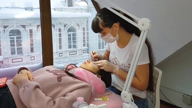 Ламинирование ресниц в студии Кристины Дарат. Процесс работы.
