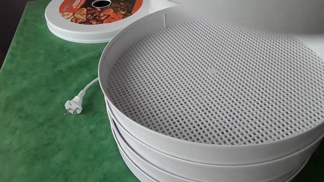 Розпаковуємо сушарку для продуктів Holmer смотреть онлайн