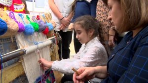 Юные пойковчане сплели «Ковёр дружбы»