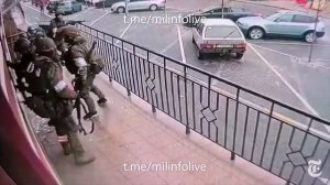 Российские десантники в Покровском во время боя за Гостомель. 2022-03-03