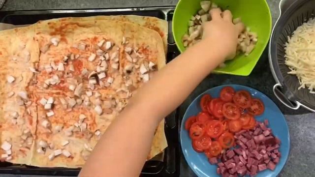 ГОТОВИМ ПИЦЦУ ПЕППЕРОНИ | ЗЛАТА КОРОНА | PIZZA PEPPERONI