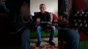 Мы бродячие артисты (на гитаре)