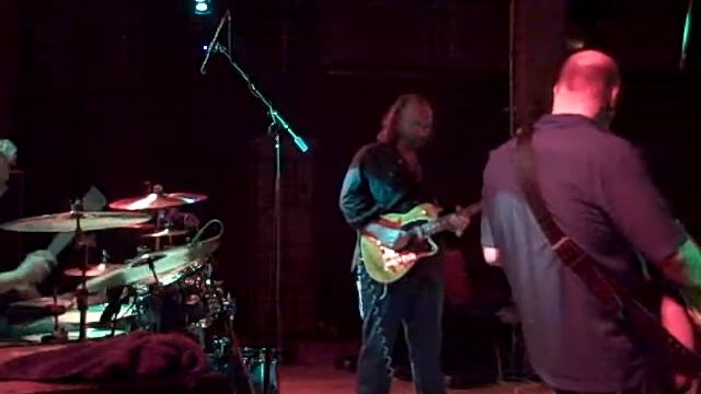 Reeves Gabrels "Messin' With The Kid" Live смотреть онлайн