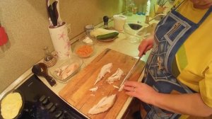 Салат из копченой куриной грудки и корейской моркови