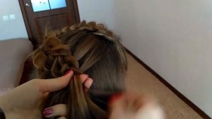 Прическа из французской косы наоборот  Цветок из волос 2