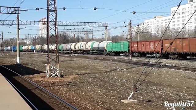 ВЛ10 — 1660 с грузовым поездом проходит о.п. Бирюлёво-Пассажирская, станция Бирюлёво-Товарная смотреть онлайн