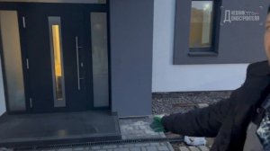 Укладка тротуарной плитки  / Стык брусчатки у въезда в гараж на УШП