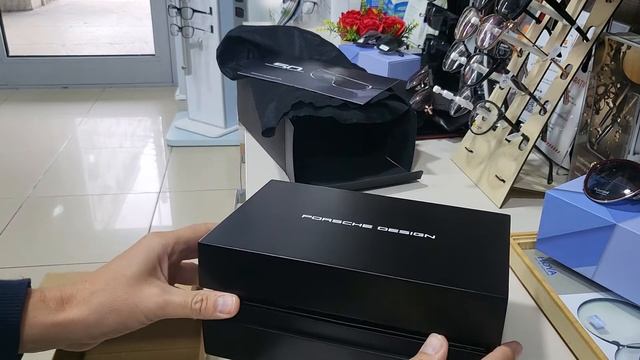 Porsche Design P8950 Unboxing