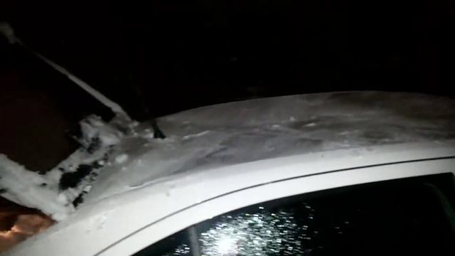 снег лопатой из октавии смотреть онлайн