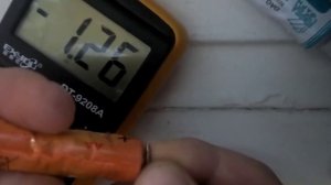 Заряжаем простые пальчиковые батарейки. Проверяем ёмкость заряда