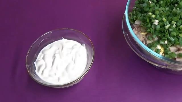 Салат с селедкой "Ленивая шуба". 30 минут и целый тазик вкусного салата смотреть онлайн