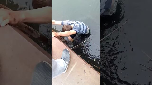 Тот случай когда падают  ключи от чужова мопеда в воду