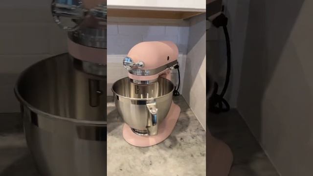 Kitchen aid stand mixer fresh prep/slicer attachment. Feathered pink kitchen aid stand mixer